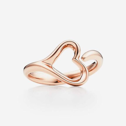 Elegant Heart-Shaped Ring – A Symbol of Love