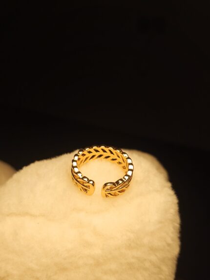 Delicate Gold Leaf Adjustable Ring | Laurel Wreath Cuff Band Jewelry