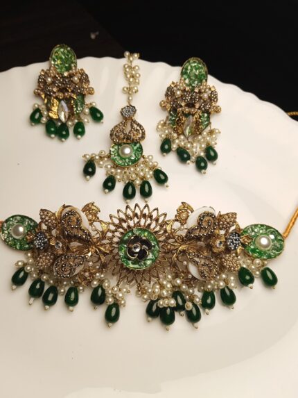 Emerald Green Enamel and Pearl Choker Jewelry Set with Gold Floral Detailing