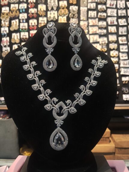 Elegant Floral Vine Crystal Necklace & Tear Drop Earring Set – Silver Tone Bridal Jewelry