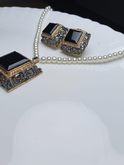 Black Stone & Pearl Beaded Necklace Set | Vintage Geometric